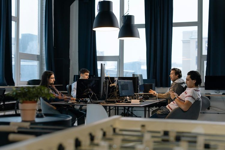conference-room-meeting